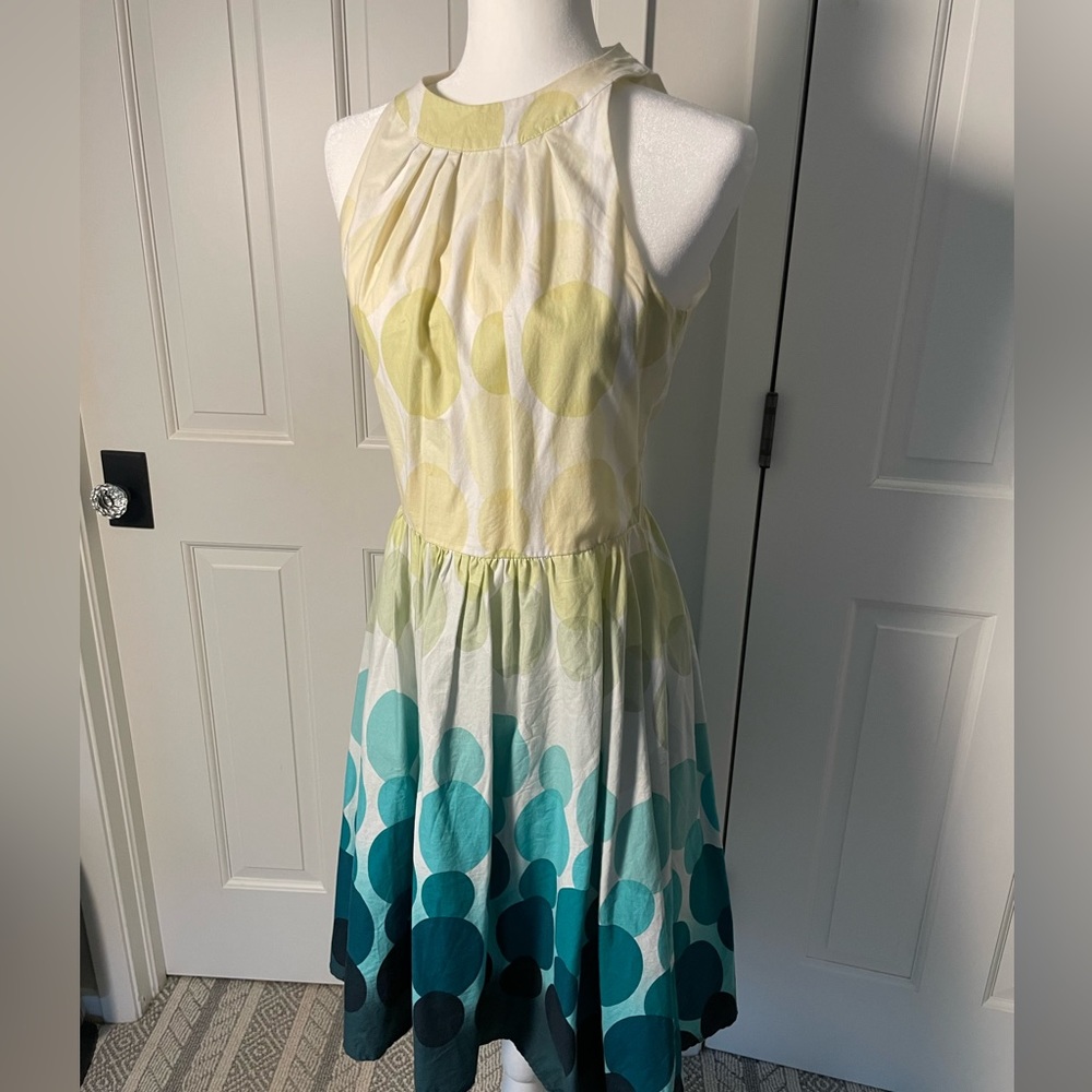 Retrolicious Sleeveless fit and flare ombré polka dot dress
